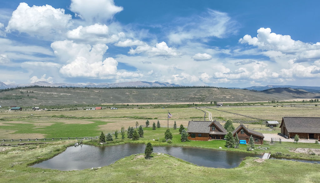 HillRanchBondurantWyomingDrone-4